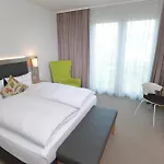 Western Queens Pforzheim-niefern 4*