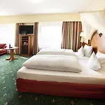Western Queens Pforzheim-niefern Hotel 4*