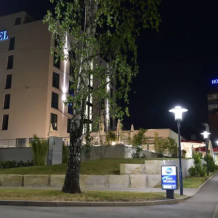 Western Queens Pforzheim-niefern 4*
