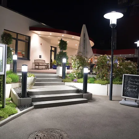 Western Queens Pforzheim-niefern 4* Ниферн-Эшельбронн