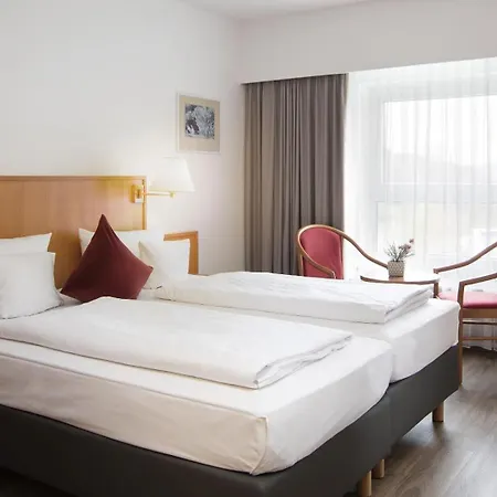 Отель Western Queens Pforzheim-niefern 4*